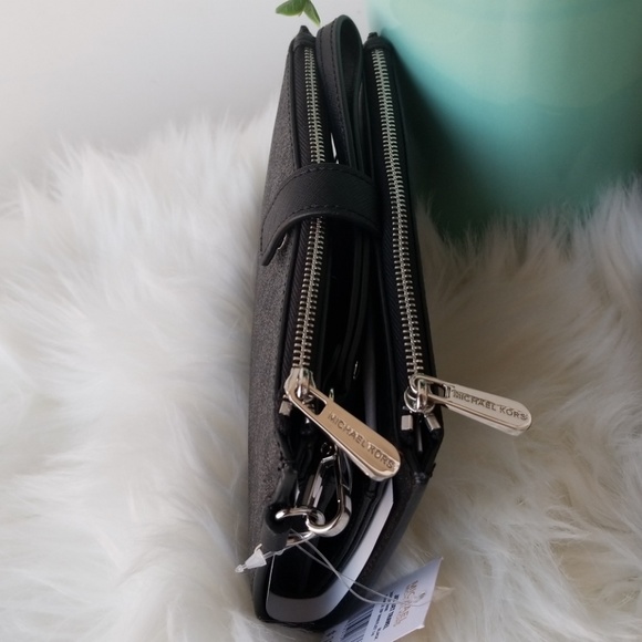 Michael Kors Jet Set Double Zip PVC Black Wristlet - Picture 7 of 7